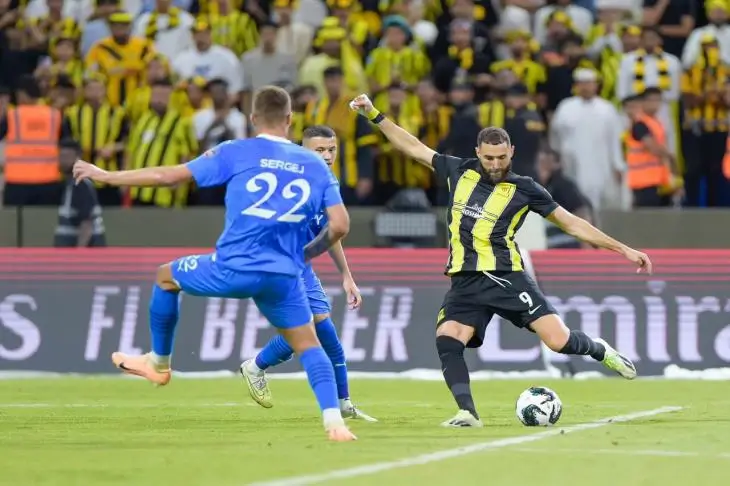 متاح الآن.. حجز تذاكر الهلال والاتحاد في قمة دوري روشن